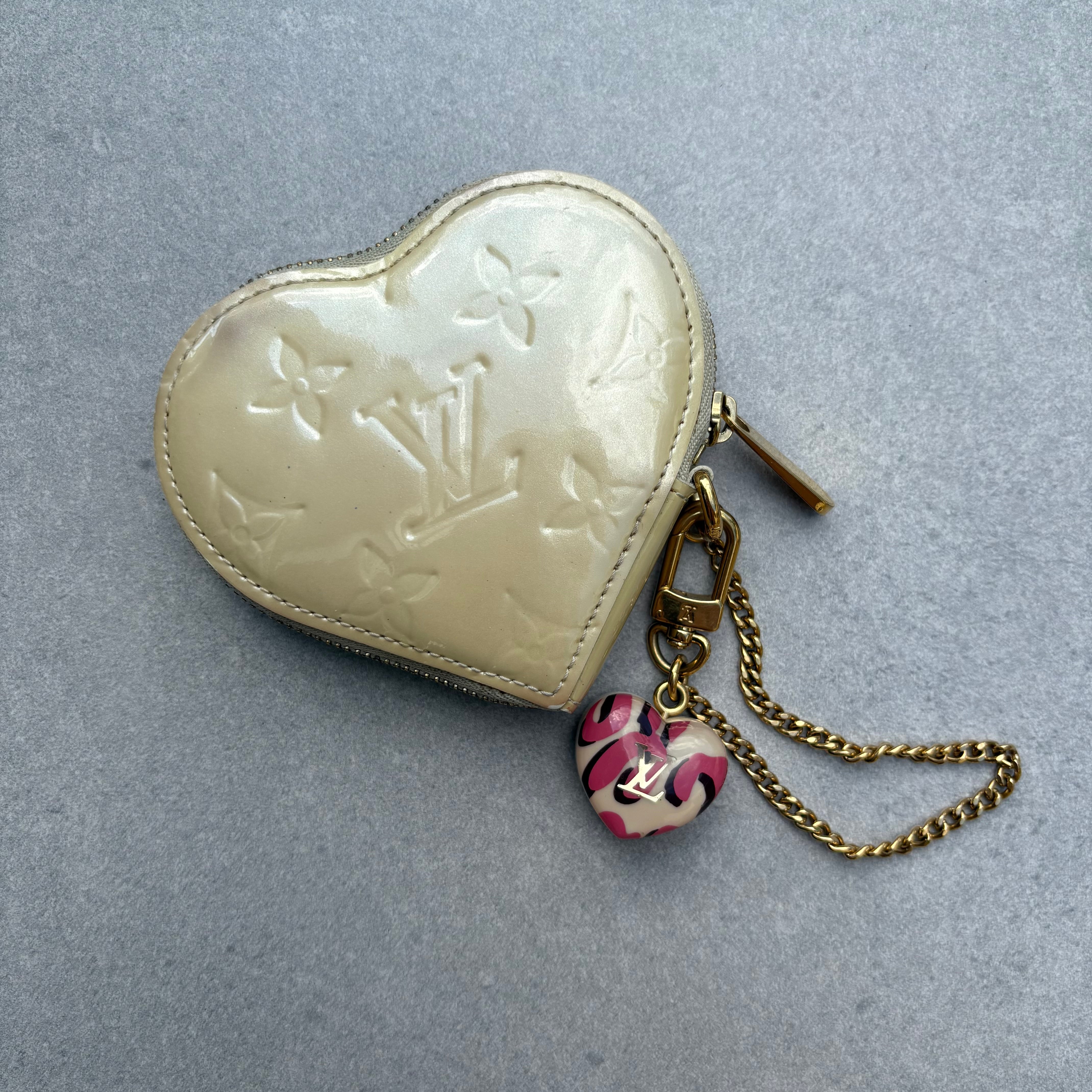 Collector's Closet â COLLECTOR'S CLOSET