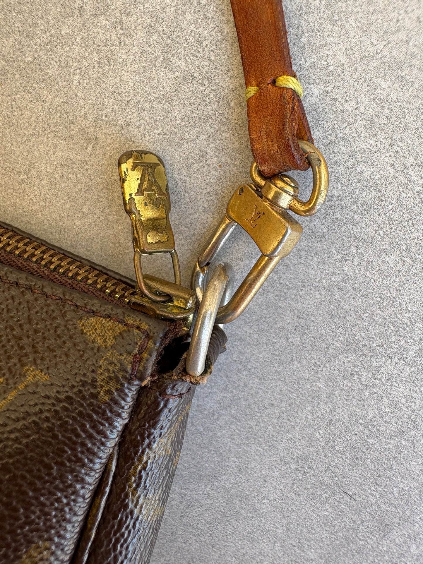 Louis Vuitton Monogram Pochette Accessoires