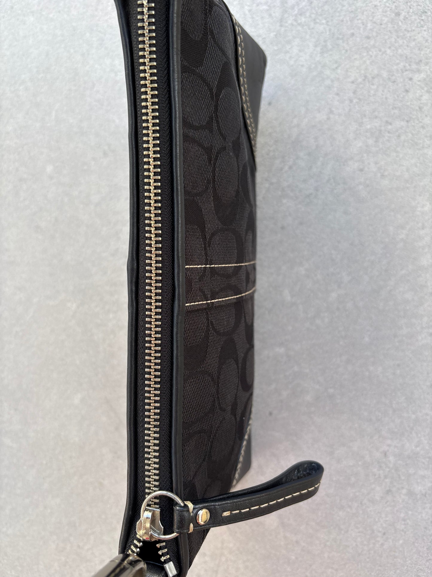 Coach Signature Black Shoulder Bag