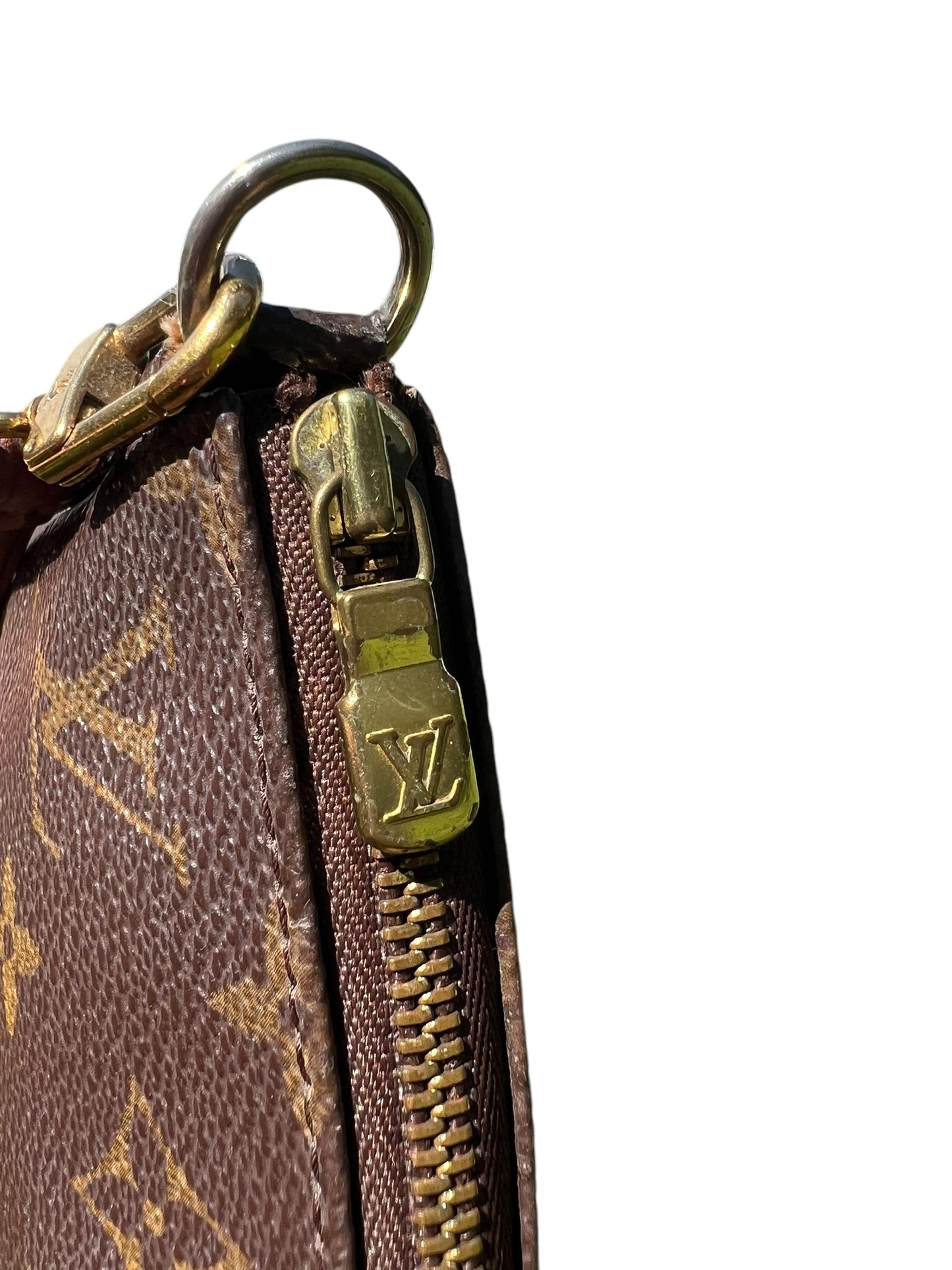 Louis Vuitton 2000s Monogram Pochette Accessoires