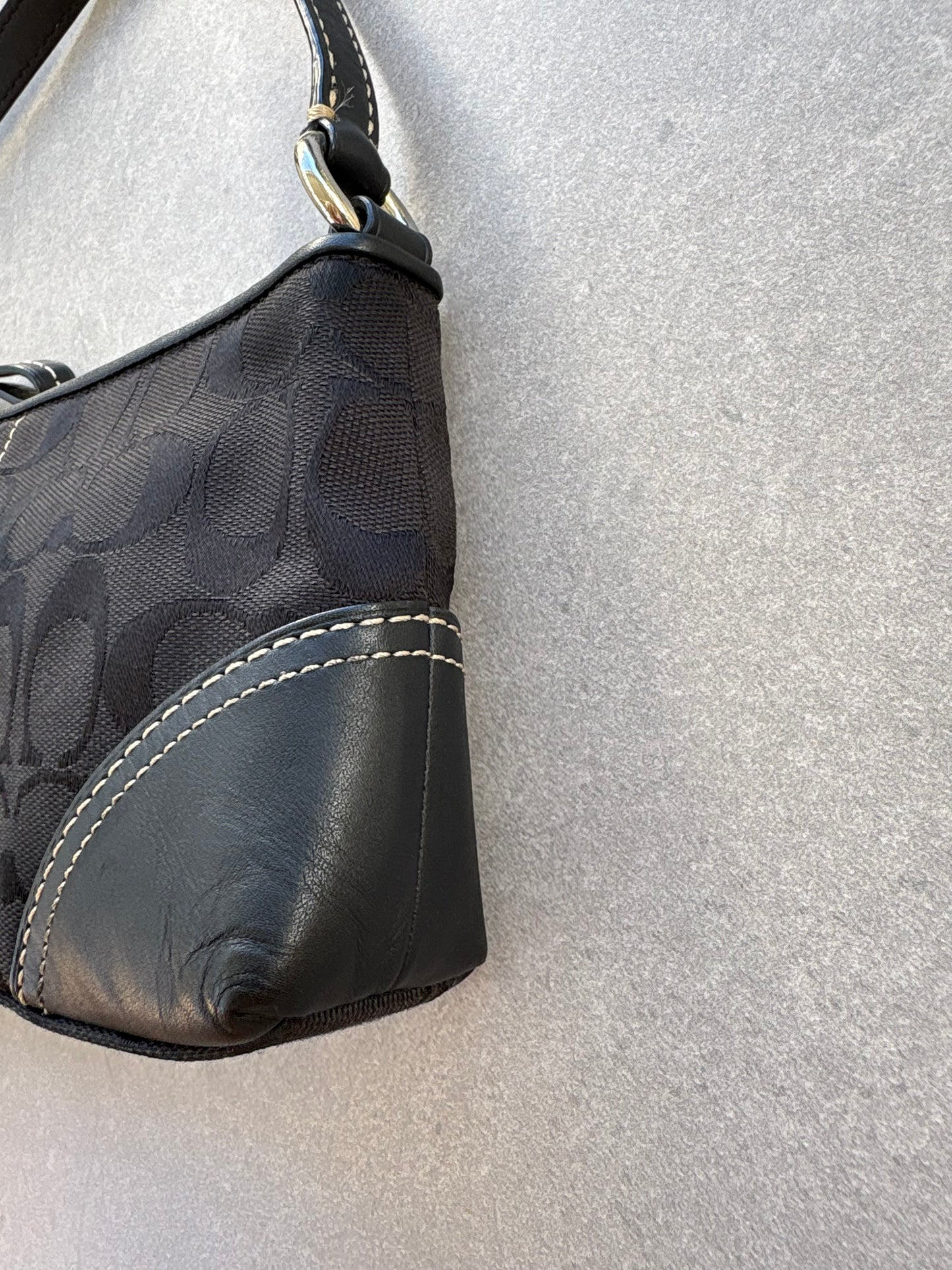 Coach Signature Black Shoulder Bag