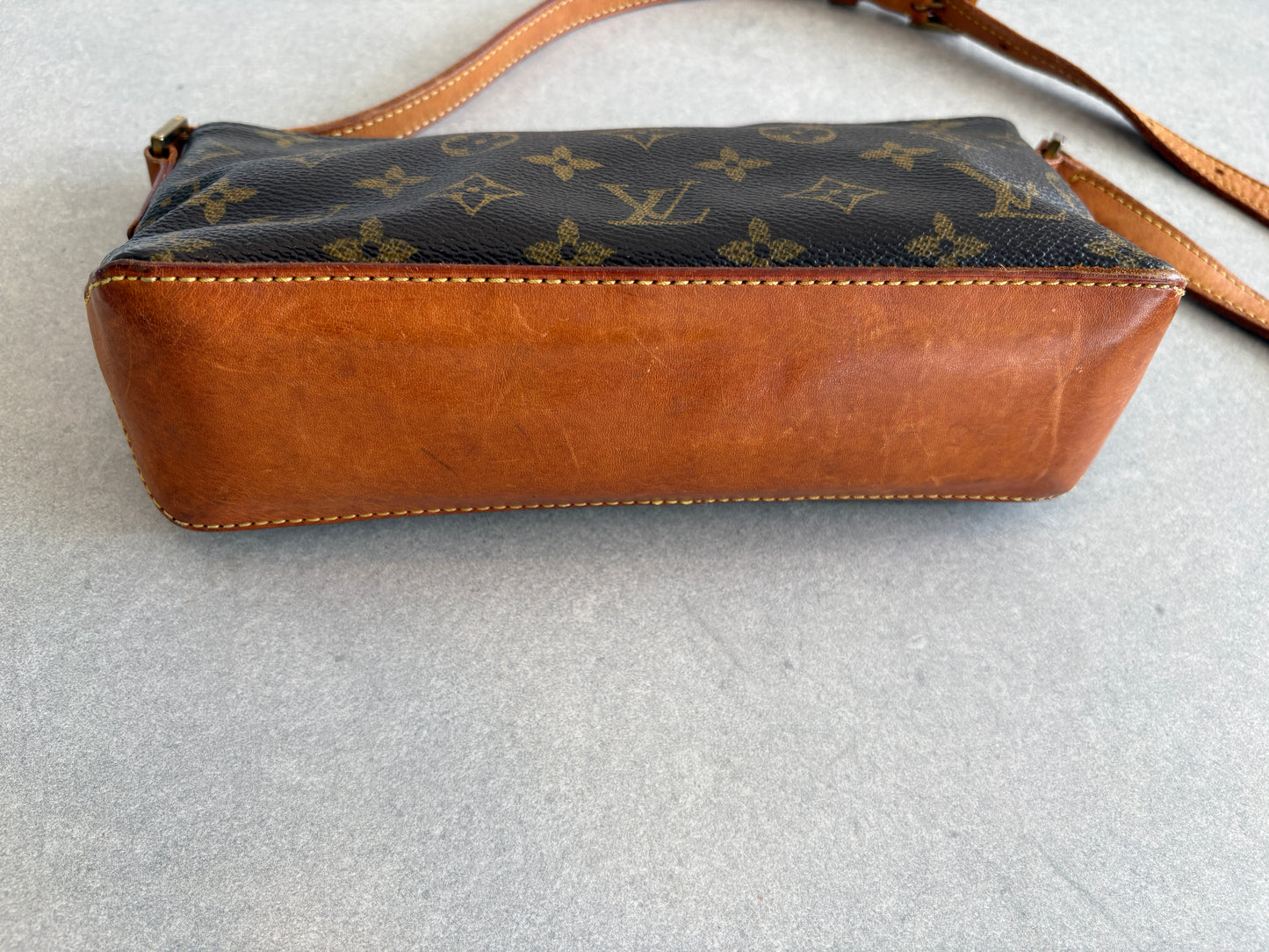 Louis Vuitton Monogram Trotteur Cross-body Bag