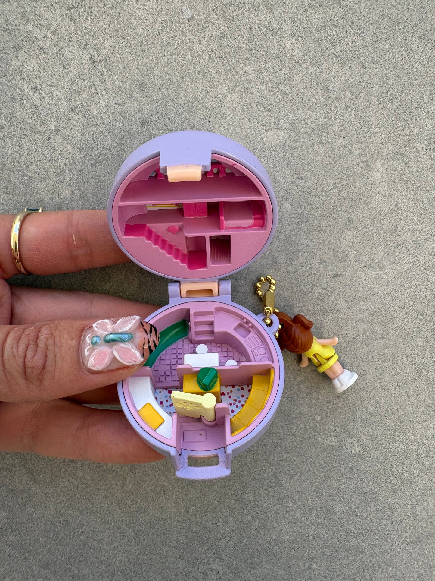 Polly Pocket Keyring Purple