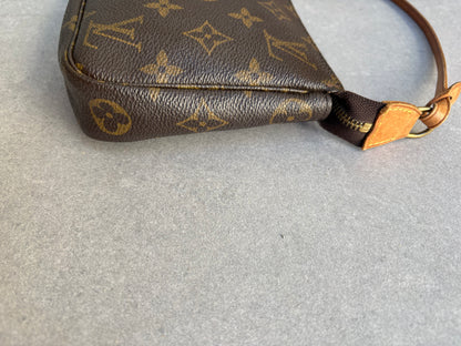 Louis Vuitton Monogram Pochette Accessoires