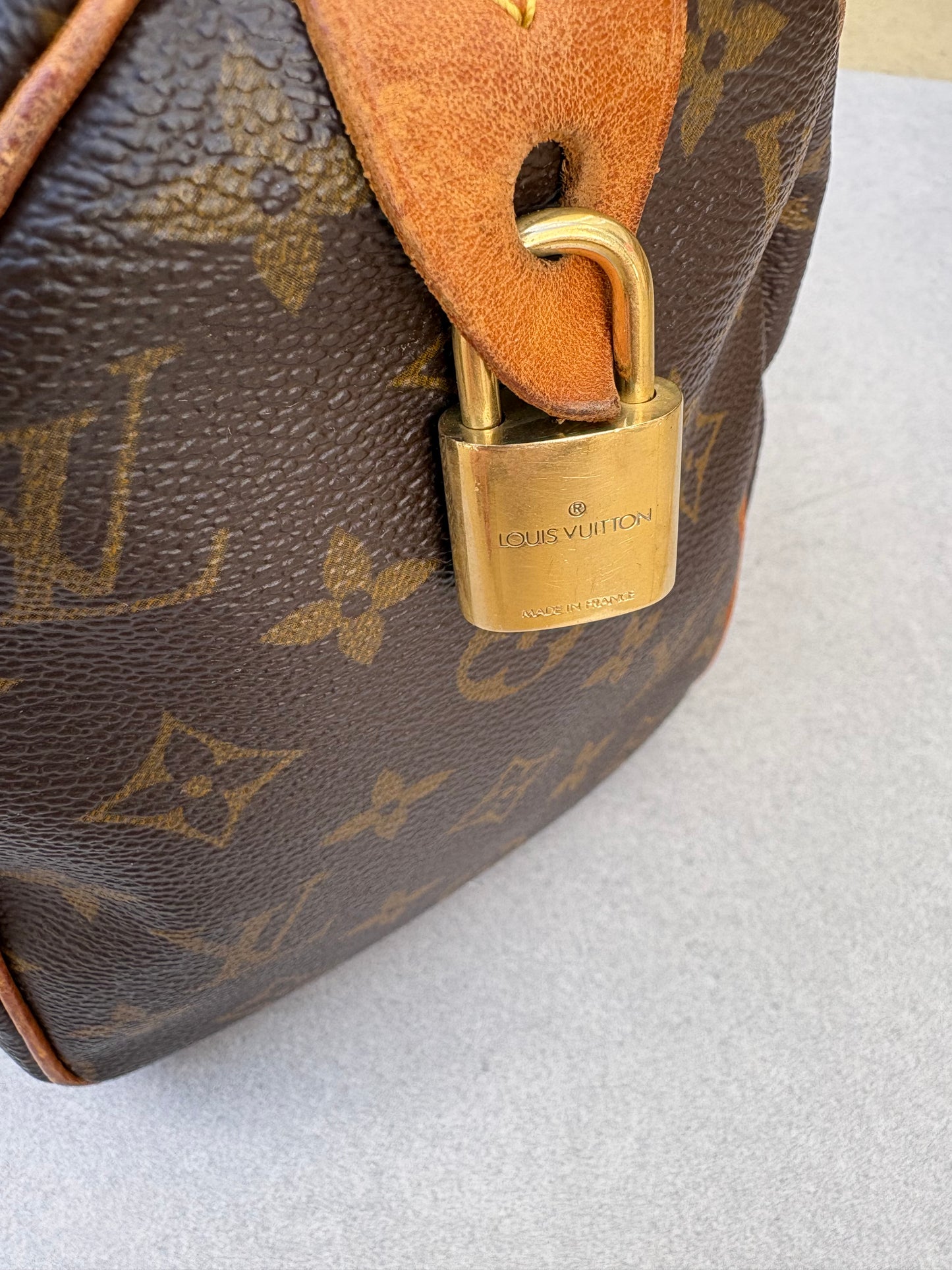Louis Vuitton Speedy 25