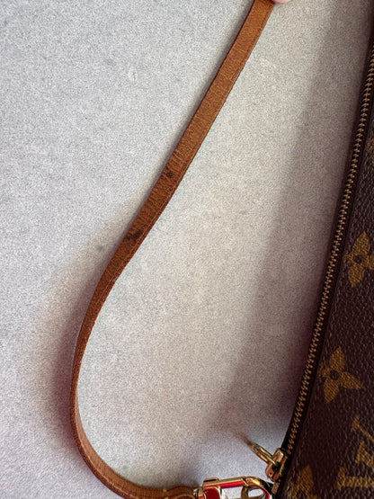 Louis Vuitton Monogram Pochette Accessoires