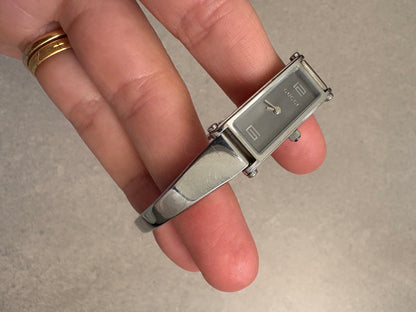 Gucci Stainless Steel Women Wrist Watch Mod 1500 L Grey Dial