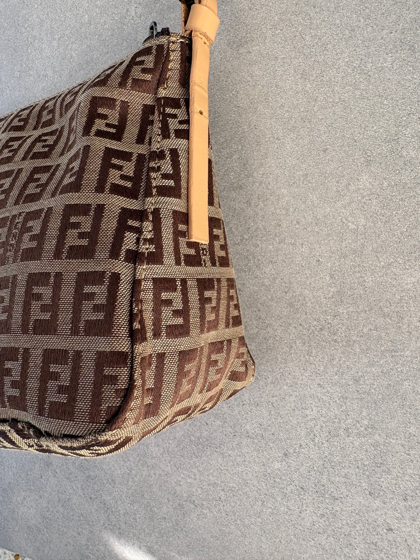 Fendi Baguette Shoulder Bag Zucchino
