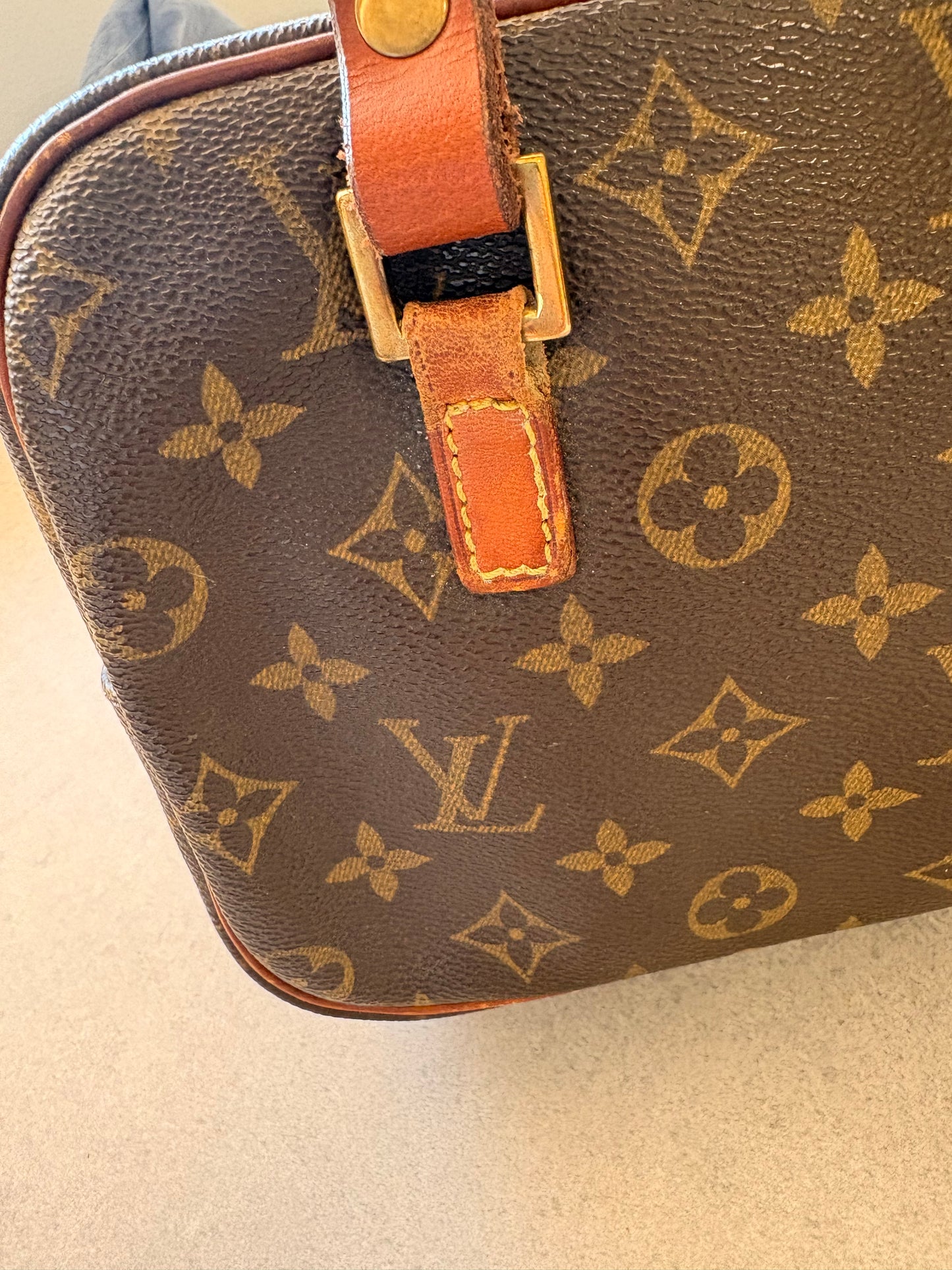 Louis Vuitton Cite Shoulder Bag