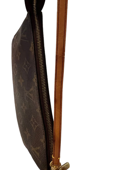 Louis Vuitton 2000s Monogram Pochette Accessoires