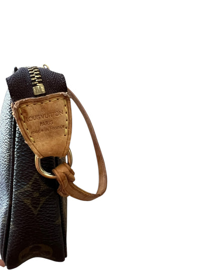 Louis Vuitton 2000s Monogram Pochette Accessoires
