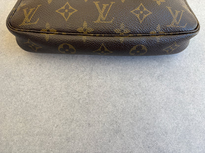 Louis Vuitton Monogram Pochette Accessoires