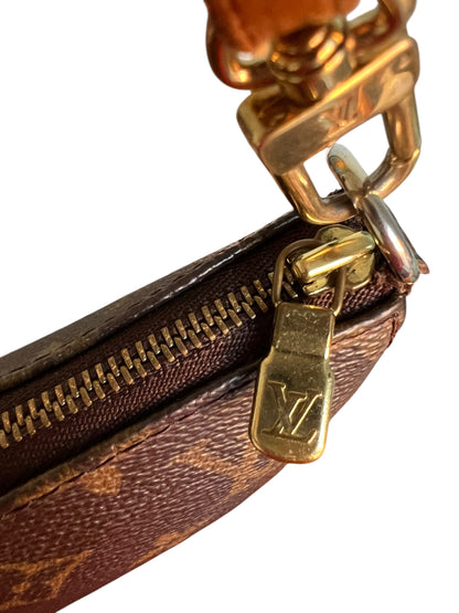 Louis Vuitton 2000s Monogram Pochette Accessoires