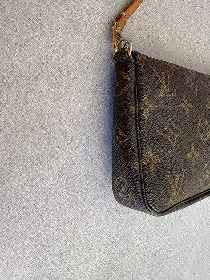 Louis Vuitton Monogram Pochette Accessoires