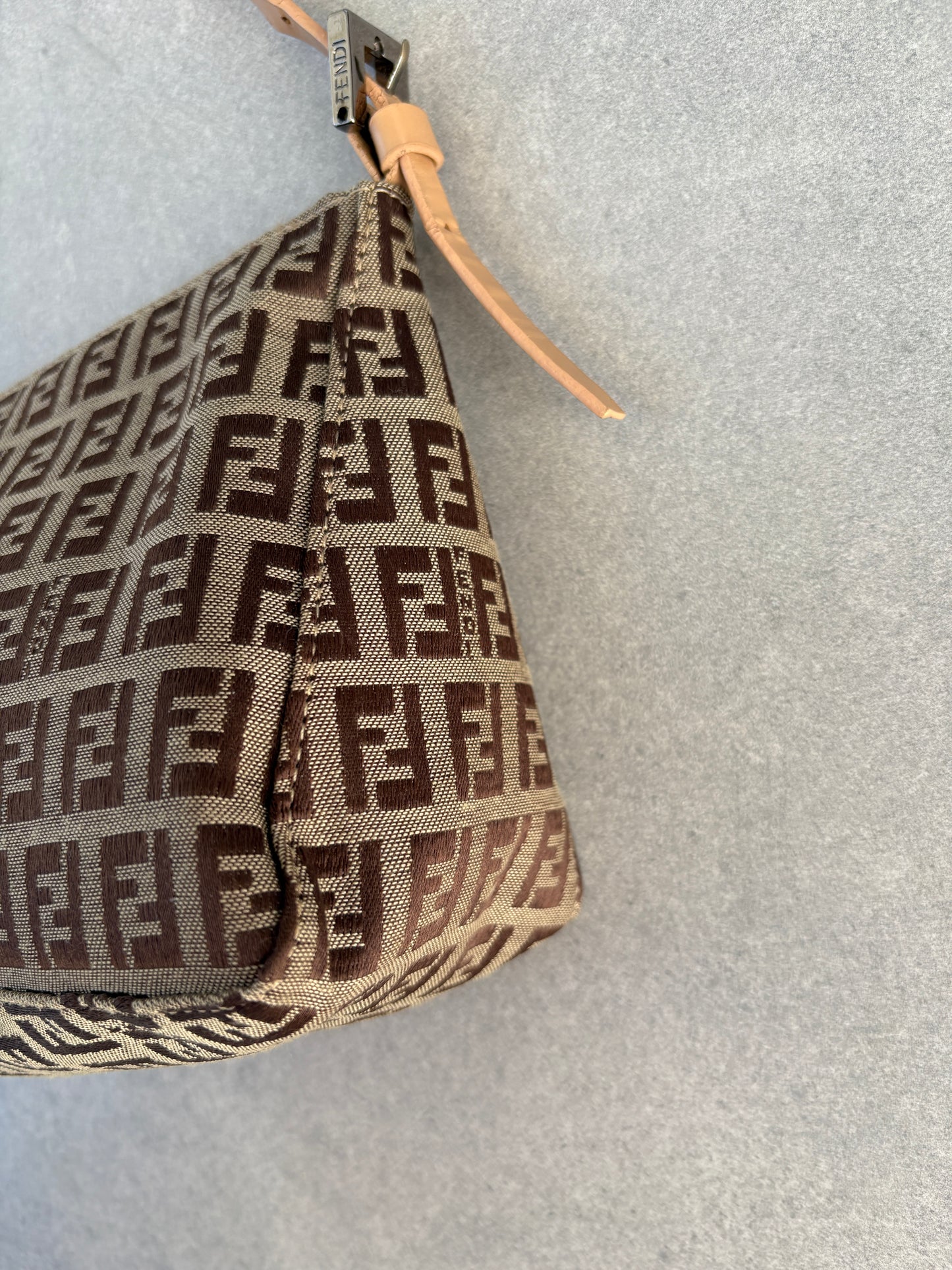 Fendi Baguette Shoulder Bag Zucchino
