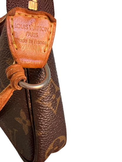 Louis Vuitton 2000s Monogram Pochette Accessoires