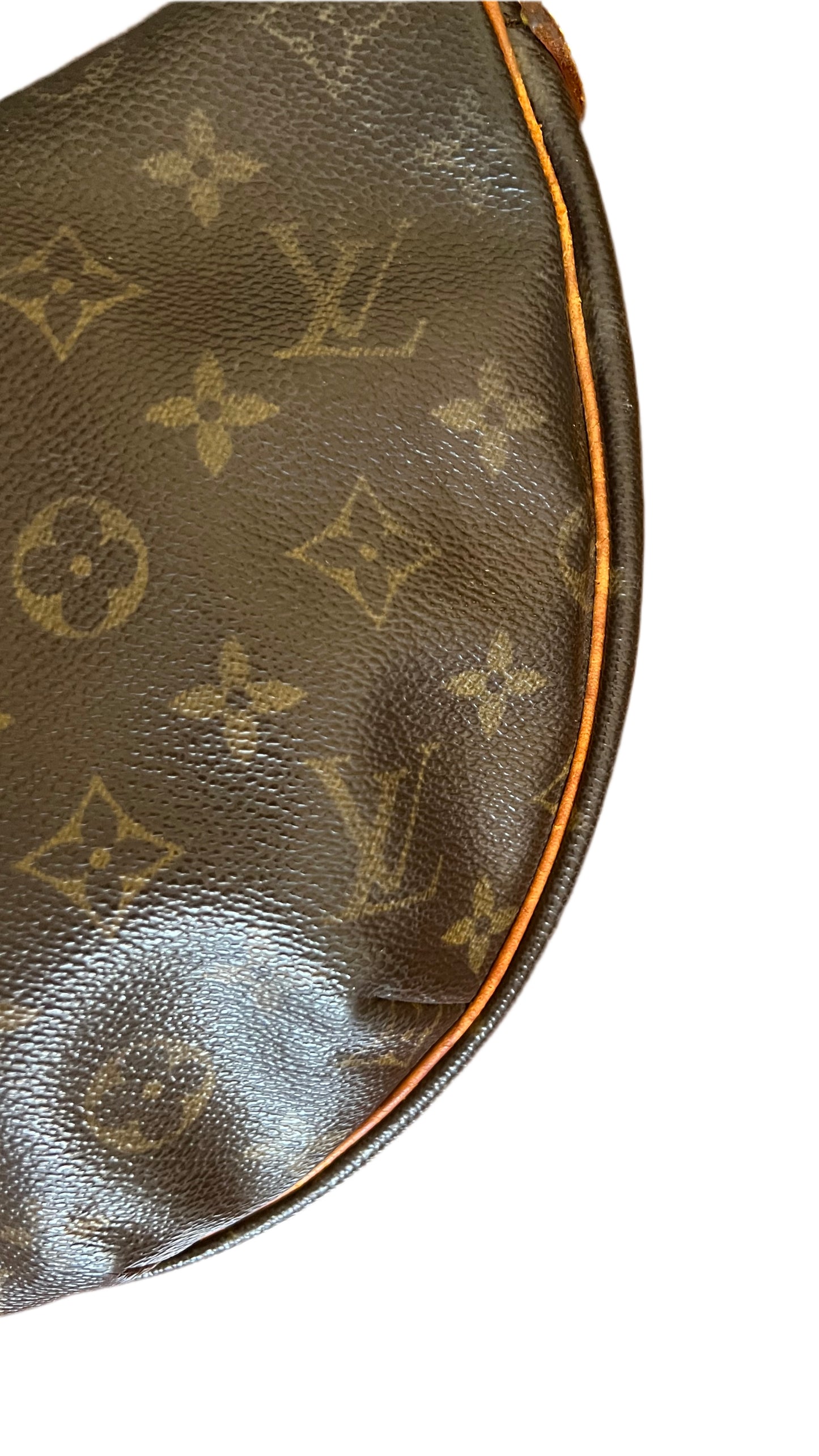 Louis Vuitton MM Croissant Shoulder Bag