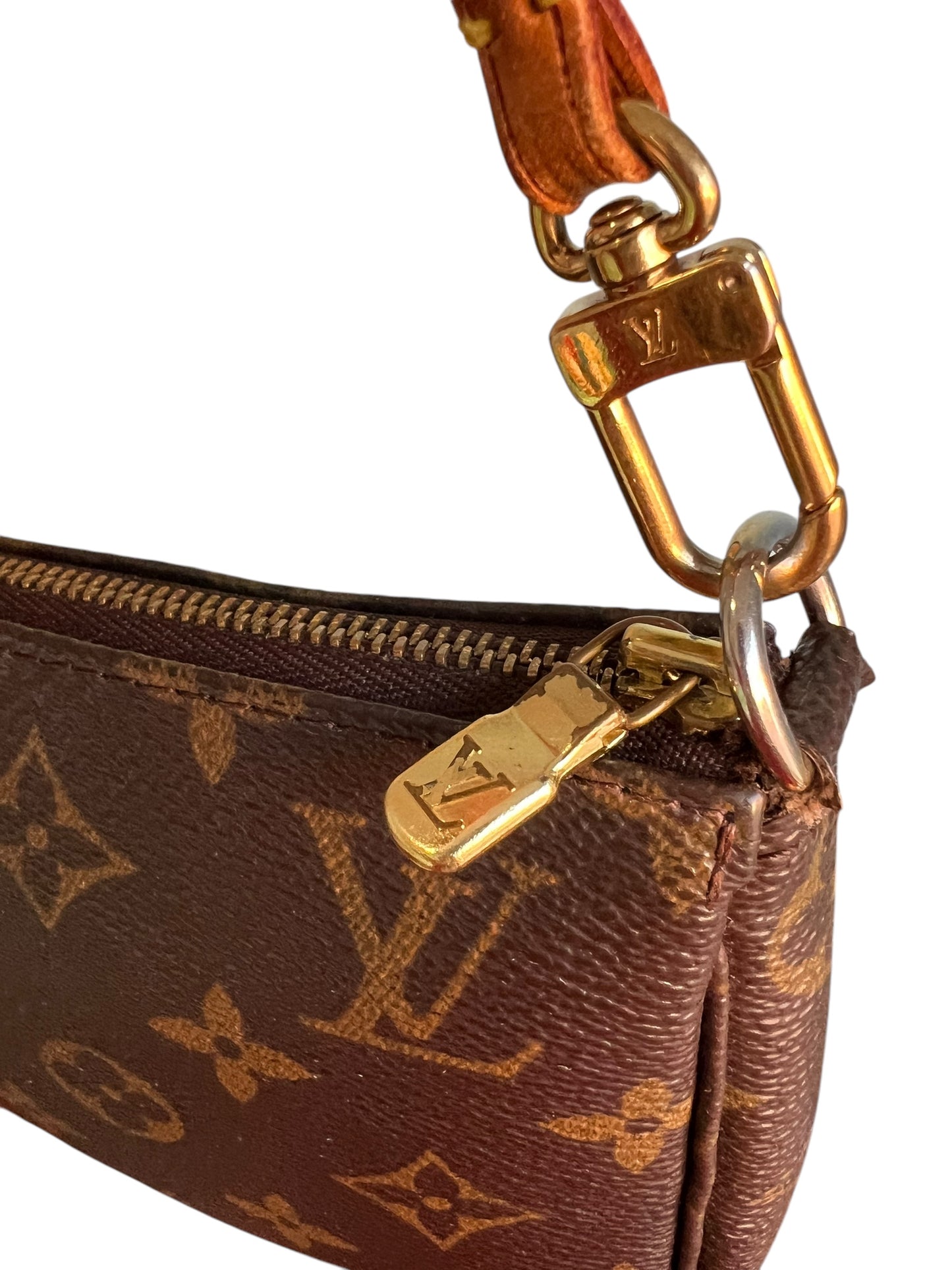 Louis Vuitton 2000s Monogram Pochette Accessoires