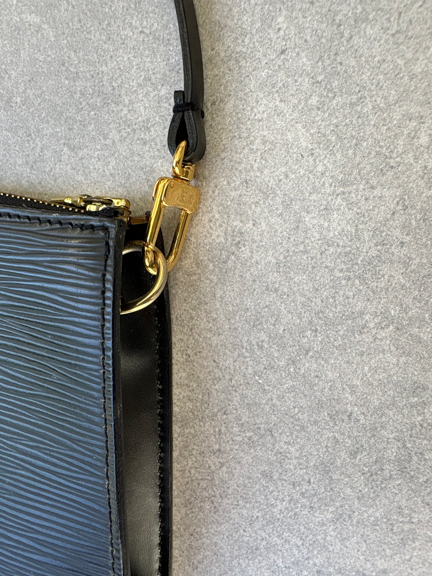 Louis Vuitton Black Epi Leather Pochette Accessoires