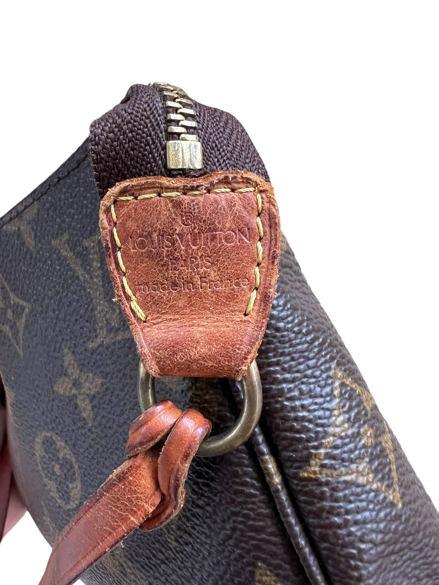 Louis Vuitton 2000s Monogram Pochette Accessoires