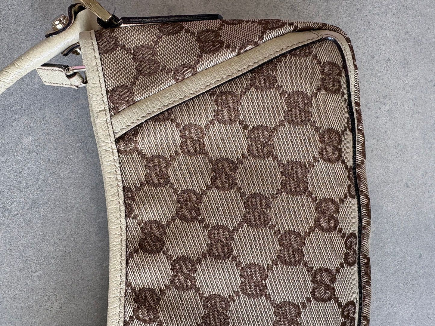 Gucci Abbey Canvas Pochette with White Trim and D-Ring