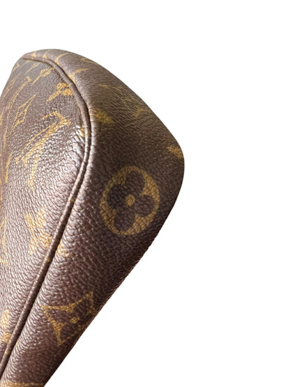 Louis Vuitton 2000s Monogram Pochette Accessoires