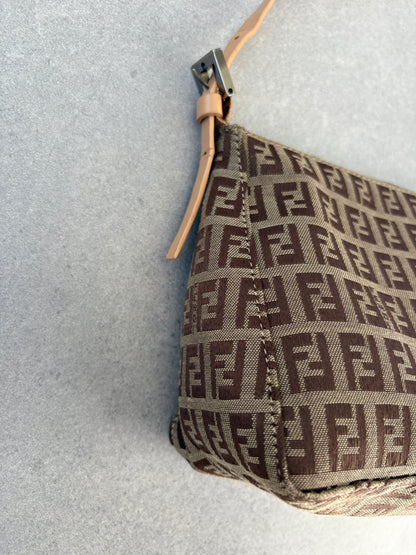 Fendi Baguette Shoulder Bag Zucchino