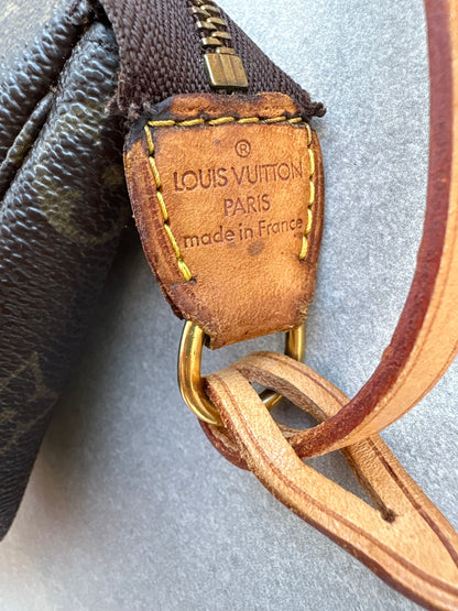 Louis Vuitton Monogram Pochette Accessoires