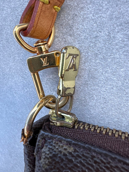 Louis Vuitton Monogram Pochette Accessoires