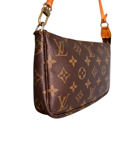 Louis Vuitton 2000s Monogram Pochette Accessoires