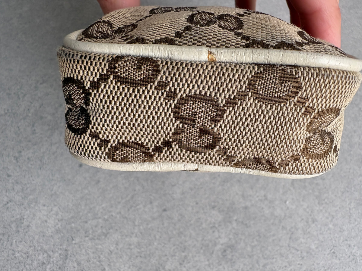 Gucci Biege and White Pouch