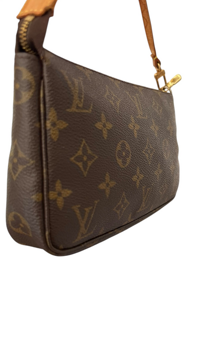 Louis Vuitton 2000s Monogram Pochette Accessoires