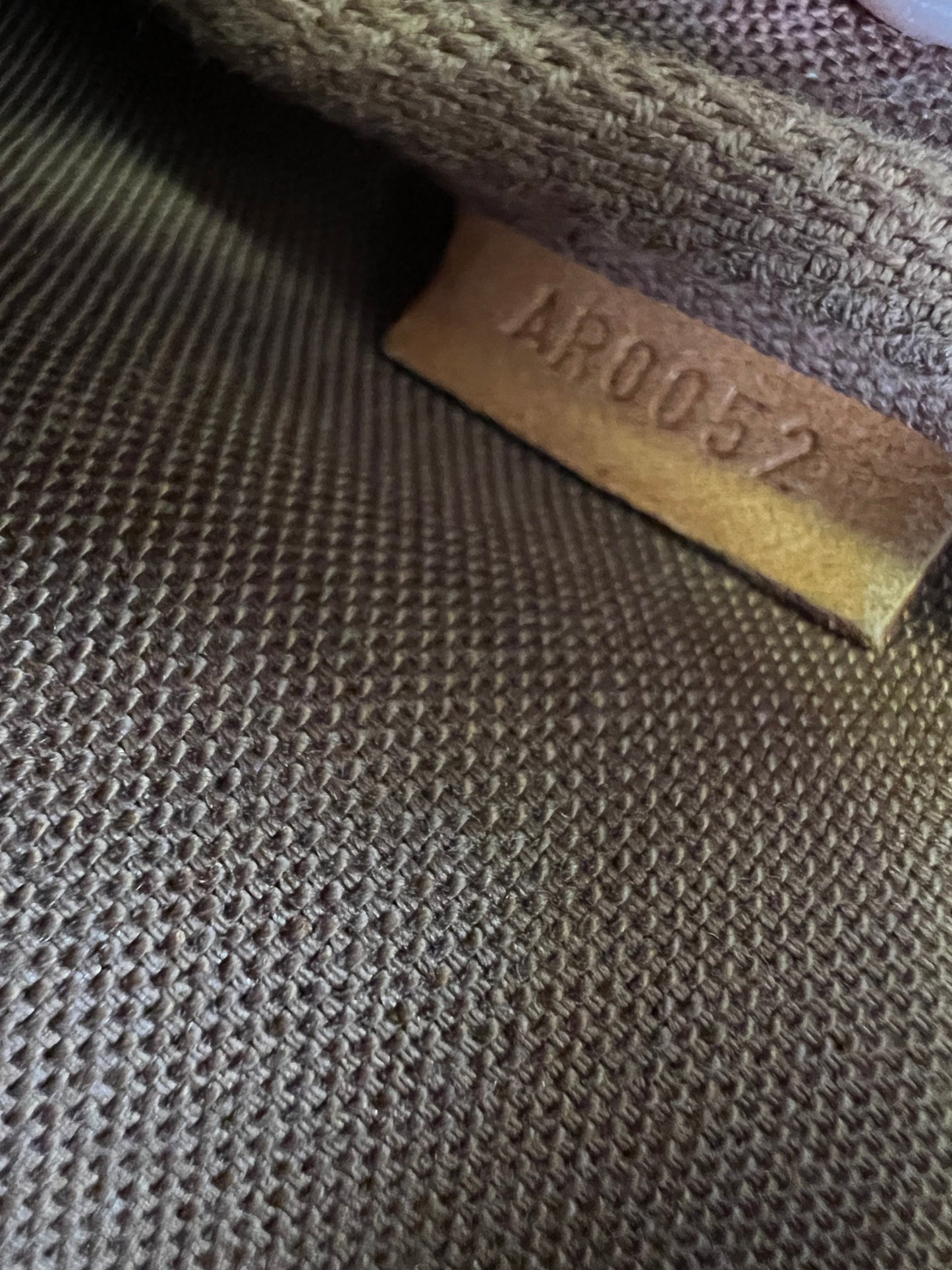 Louis Vuitton 2000s Monogram Pochette Accessoires