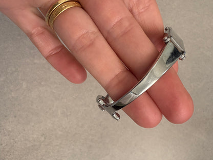 Gucci Stainless Steel Women Wrist Watch Mod 1500 L Grey Dial