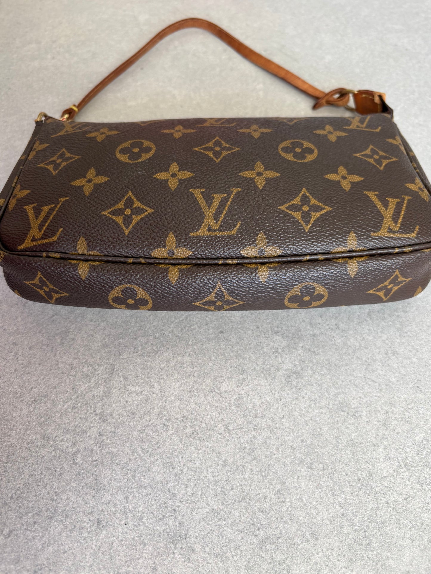 Louis Vuitton Monogram Pochette Accessoires