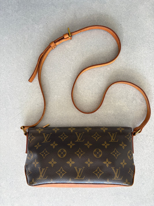 Louis Vuitton Monogram Trotteur Cross-body Bag